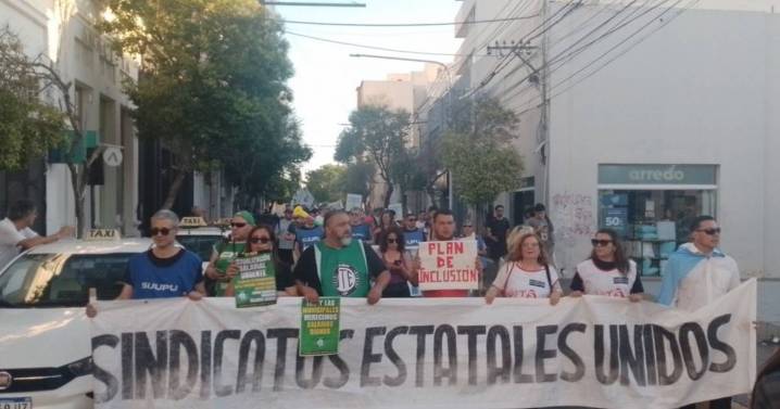 "No hay crisis fiscal, hay empobrecimiento": la marcha multisectorial dijo "no" al ajuste