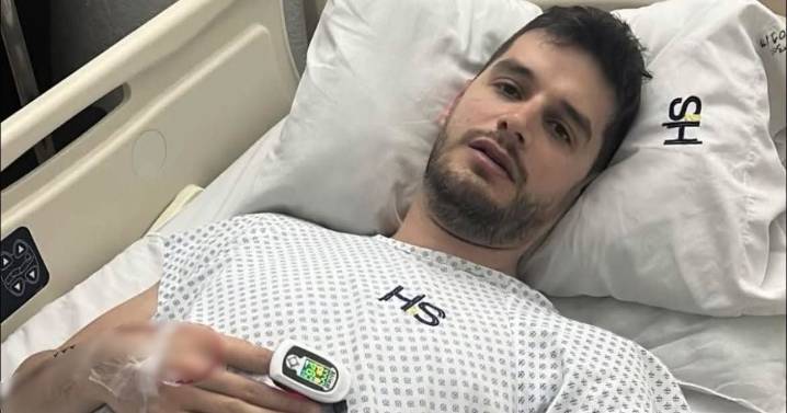 “Vida de comediante”: Hospitalizan a Adrián Marcelo; misteriosa foto genera alarma entre sus fans