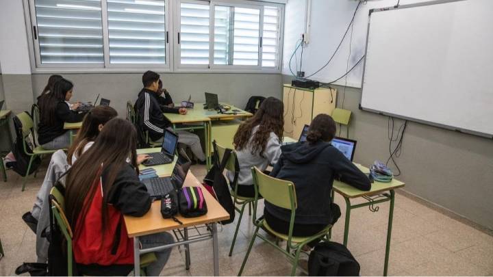 60 colegios  han presentado la documentación necesaria para solicitar la implantación de 1º y 2º de la ESO en sus centros