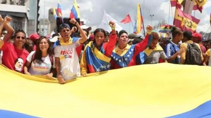 Caracas | Conmemoran el Día del Estudiante Universitario con marcha
