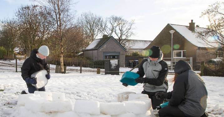 Snow bomb to blast UK before Christmas in 14 counties