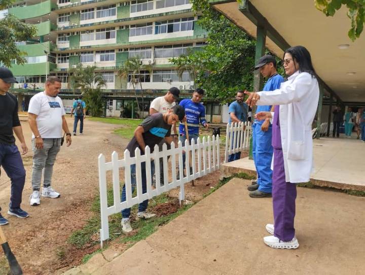 Alumnos de la Unerg y trabajadores recuperan áreas verdes del Humnt