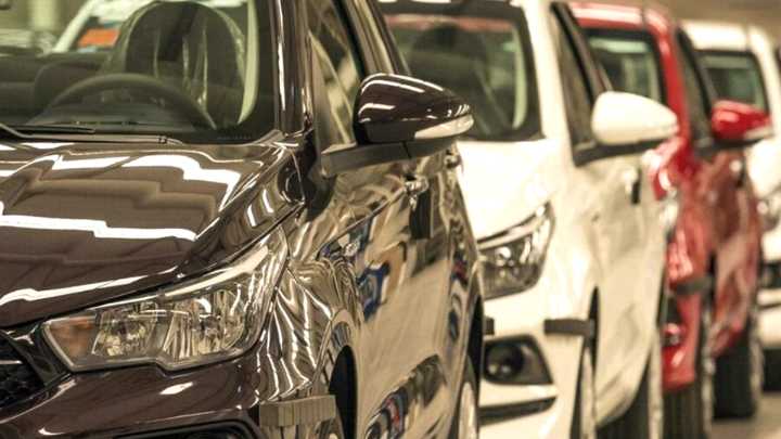 La venta de autos 0km se desplomó en noviembre a nivel mensual e interanual