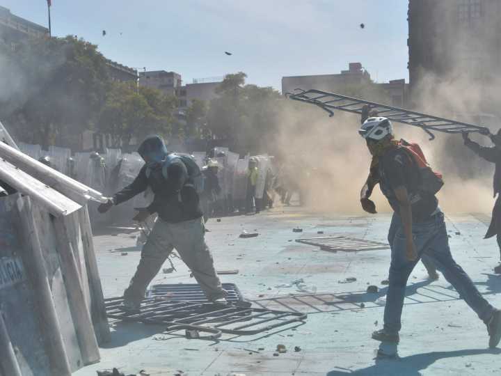 Protest in Mexico inspired by Gen Z movement draws older gov’t critics