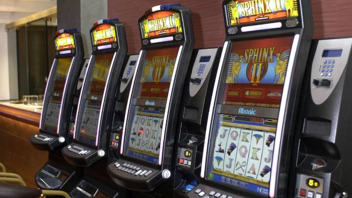 Apuñalan en Castellón a un hombre de 37 años para robarle 30.000 euros de máquinas tragaperras