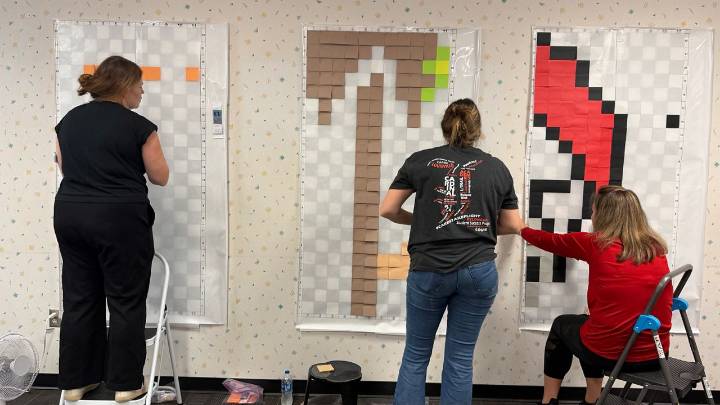UofL Health staff spreading holiday cheer to nearby children’s hospital