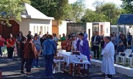 Se celebraron convocantes misas por el Día de los Fieles Difuntos en el cementerio La Piedad