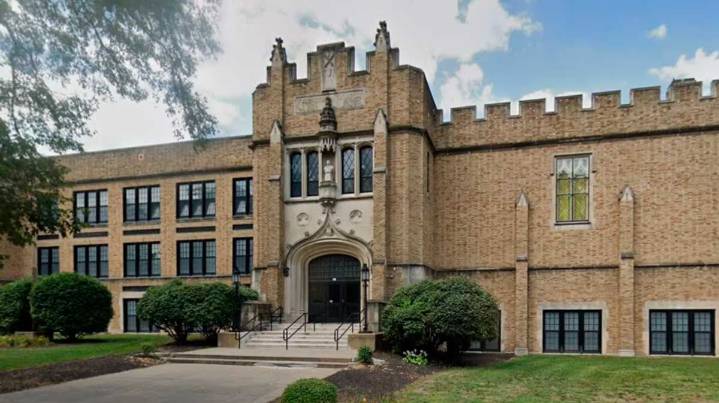 Horror en Estados Unidos: una profesora abusó de un exalumno y fue denunciada por sus vecinos