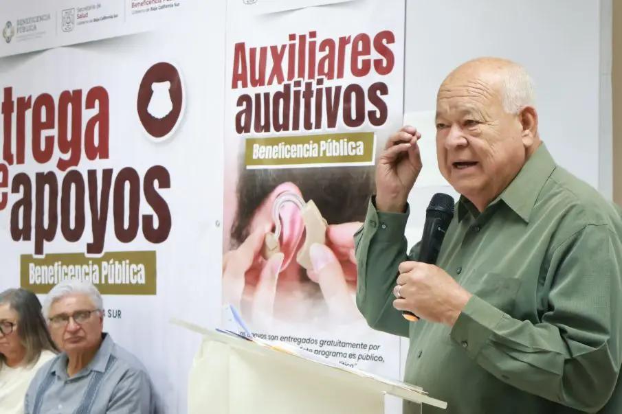 Entregan auxiliares auditivos a 368 personas en Baja California Sur