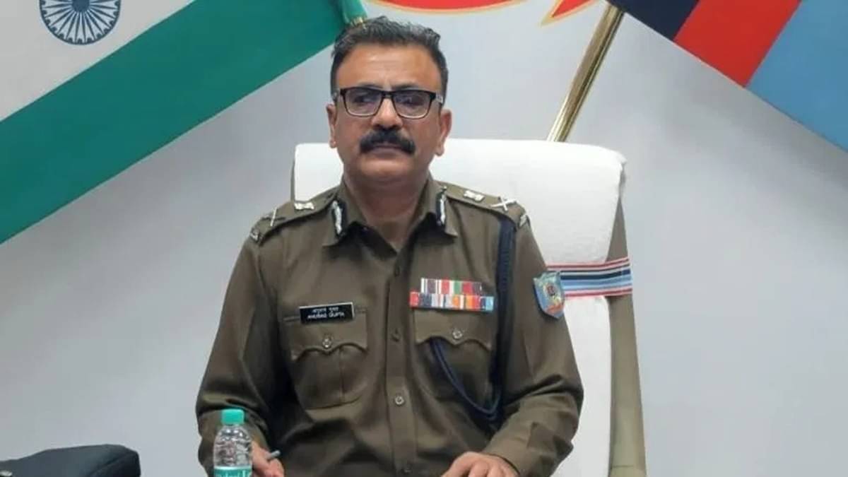 Jharkhand DGP Anurag Gupta Resigns, IPS Tadasha Mishra Takes Charge India News
