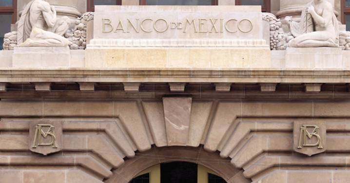 Banxico recorta estimación del PIB para este año a 0.3% desde el 0.6% previo