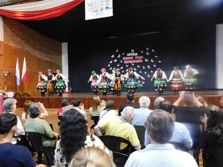 La colectividad polaca de Wanda celebró el Día de la Independencia de Polonia