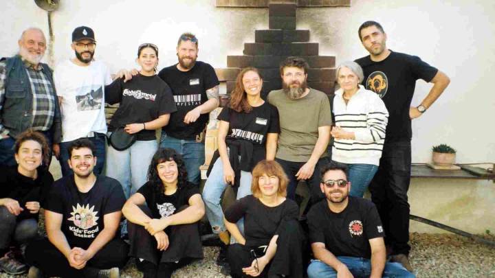 Dos cortos rodados en el mismo pueblo de Navarra aspiran a un importante premio de cine