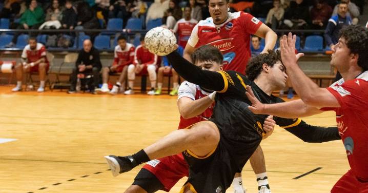 El esfuerzo del BM Salamanca se queda de vacío