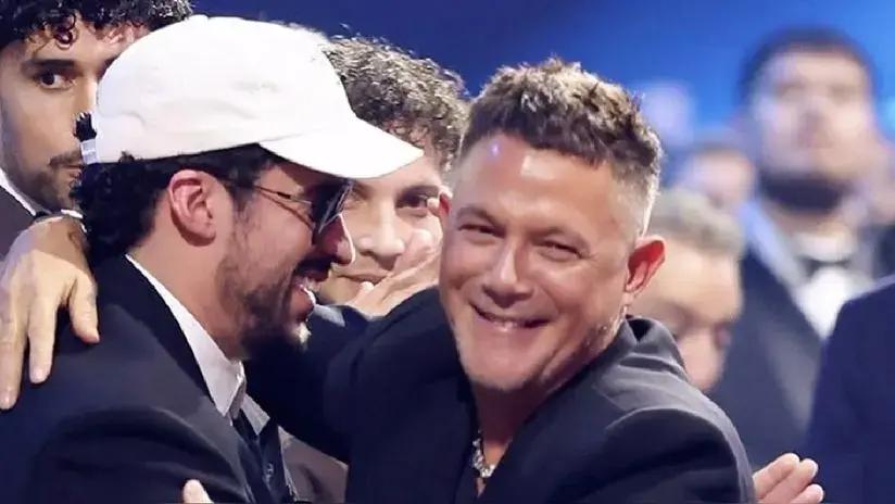 Alejandro Sanz gana 'Grabación del Año' en los Latin Grammy 2025 y bromea con Bad Bunny: "Te lo robé"