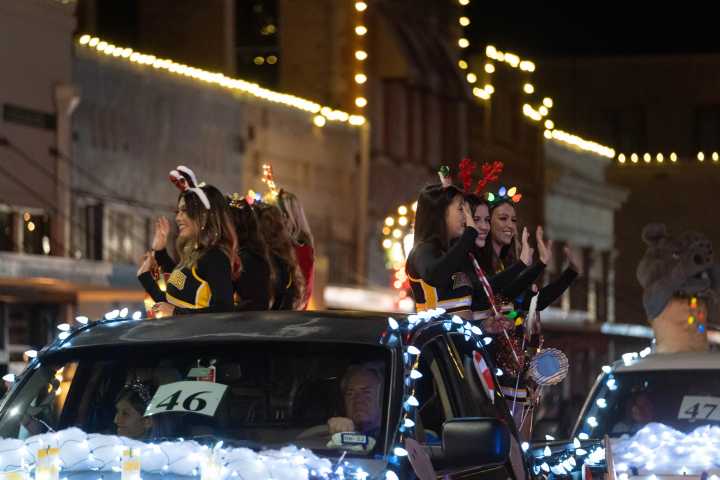 Today’s the day: Last call for Holiday Stroll Parade entries