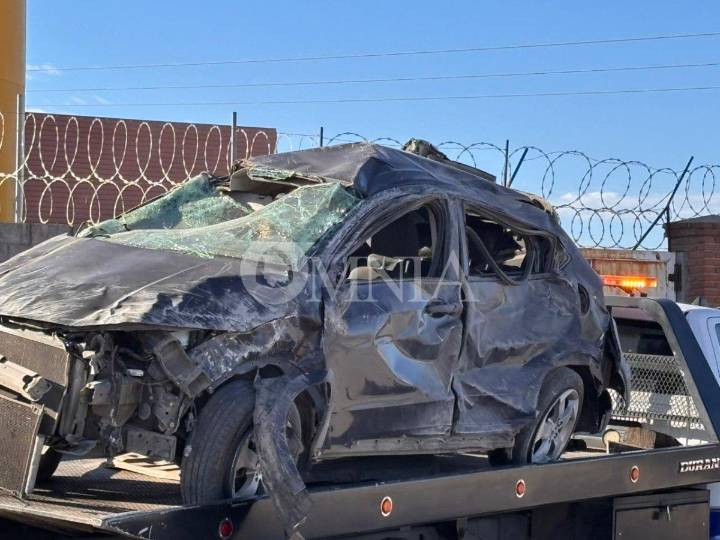 Mujer pierde la vida en volcadura registrada durante la madrugada