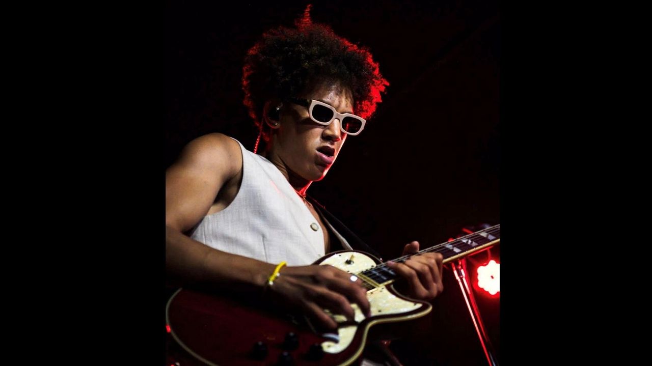 Brandon 'Taz' Niederauer to perform live at The Suffolk