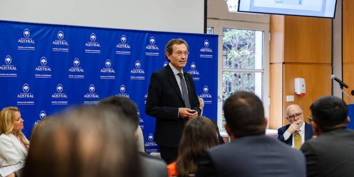 Un cambio de era: el atlas que busca guiar a América Latina en la revolución de la IA