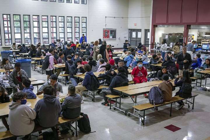 State program to tie farm produce to school lunches