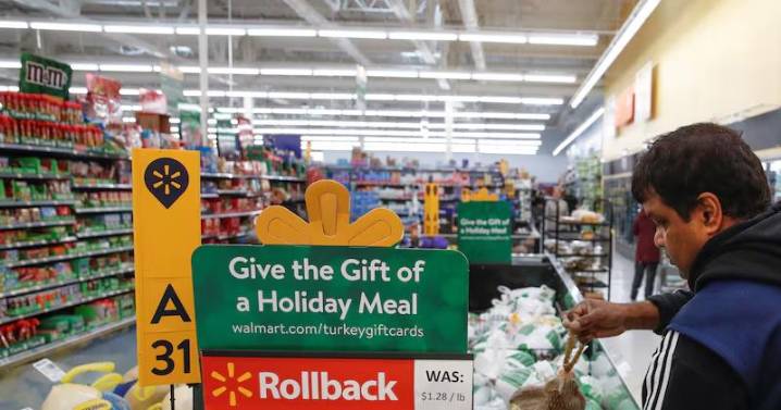 U.S. Retailers Promise Cheaper Thanksgiving Meals but Shoppers Face Trade