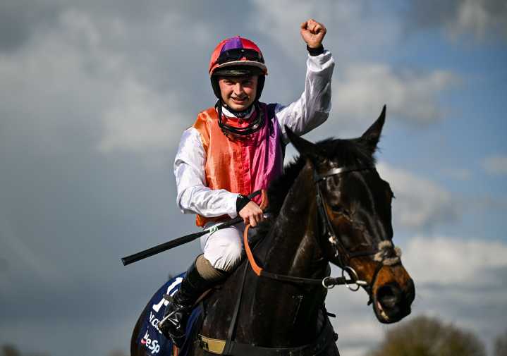 Nail your Couleurs to the mast at Haydock