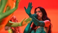 Dua Lipa canta Antología en Bogotá y Shakira le responde: “Qué regalo”