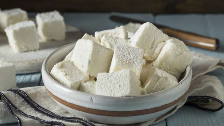 Make The Fluffiest Homemade Marshmallows With One Simple Addition