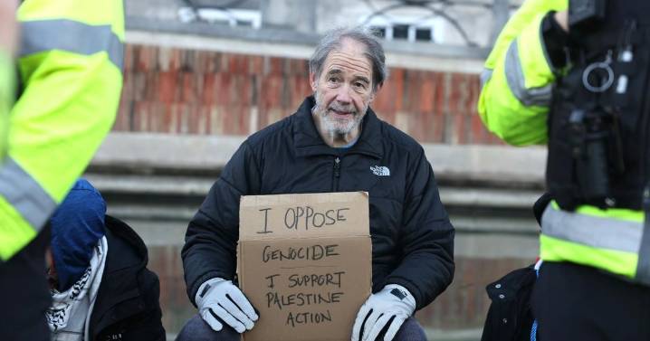 Former Royal advisor Sir Jonathon Porritt arrested at Bristol protest