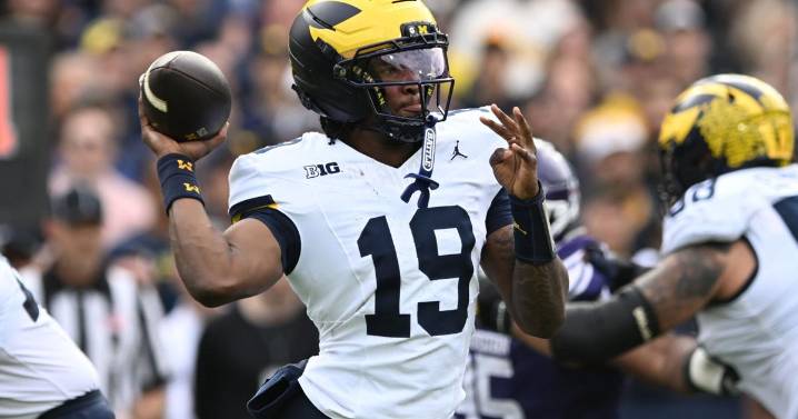 Freshman QBs Underwood and Washington meet when No. 18 Michigan faces Maryland this weekend
