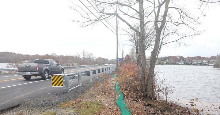 Civil engineer: Lack of water flow impacting west side of Wenscott Reservoir