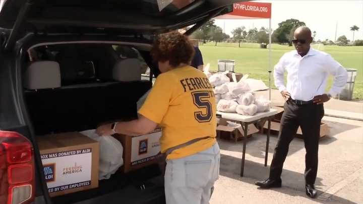 Feeding South Florida hosts food distribution for federal workers at Homestead Air Reserve