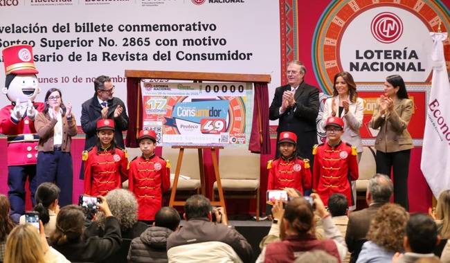 Emiten billete conmemorativo por el 49 aniversario de la Revista del Consumidor