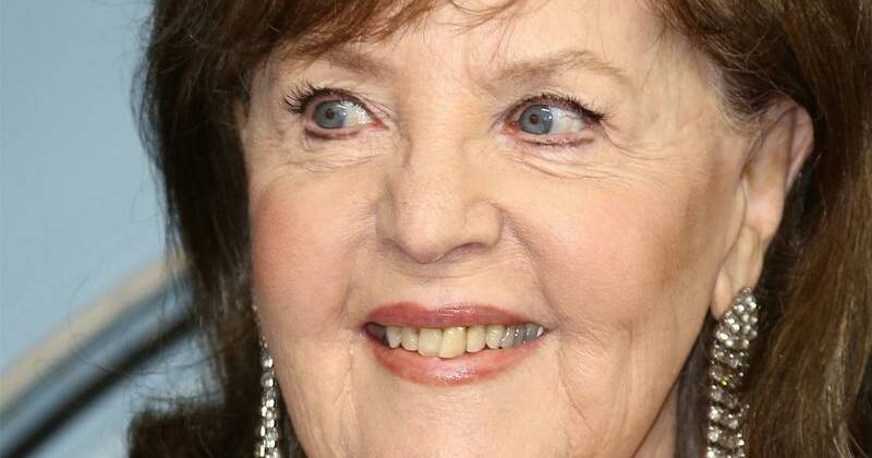 Shirley Valentine star, Pauline Collins, dies at 85