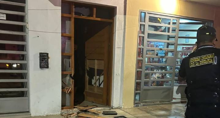 Trujillo: Detonan explosivo en vivienda para obligar a sus dueños a pagar S/ 50 mil de cupo