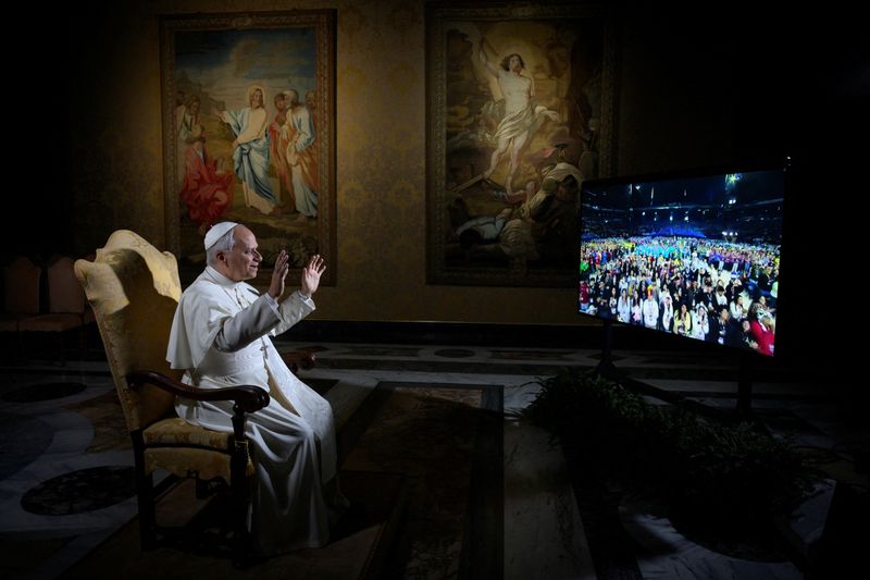 Don't let AI do your homework, Pope Leo tells US youth