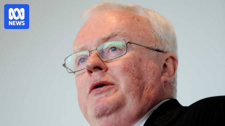 Graham Richardson, former Labor powerbroker, dies aged 76