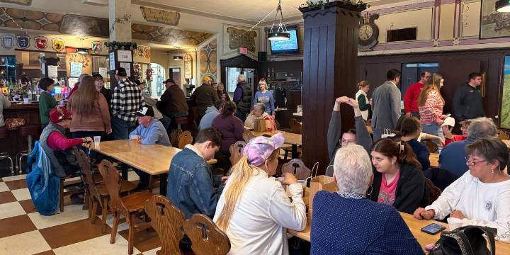 Germania Männerchor Christkindlmarkt returning to Evansville