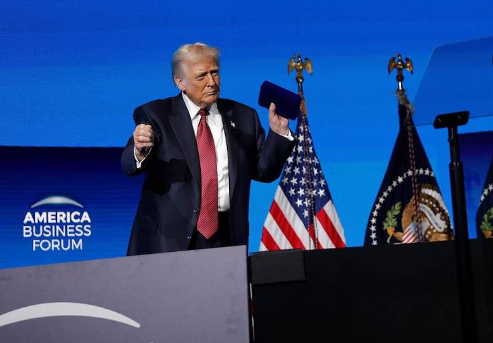 Donald Trump dice que hablará con el alcalde electo Zohran Mamdani si él lo busca primero