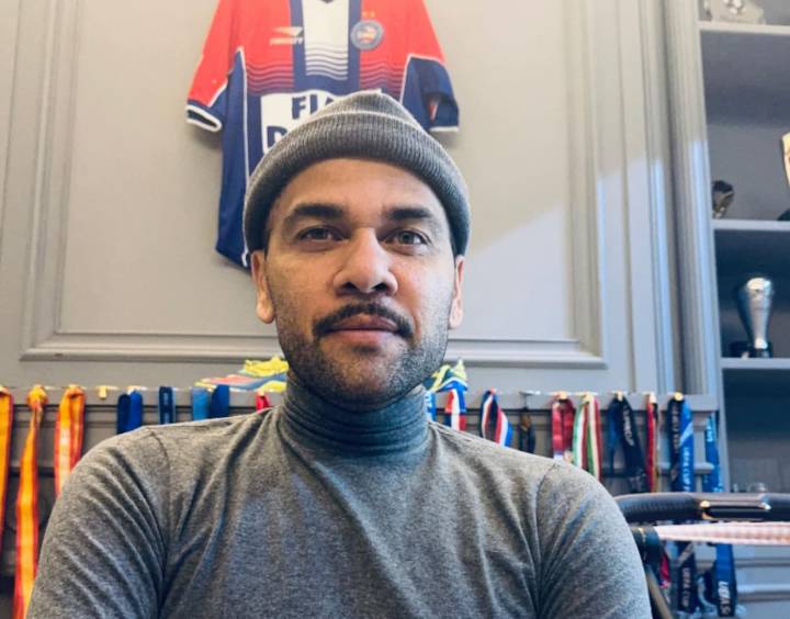 De jugar con Messi a la prisión y a “discípulo de Cristo”: así es la nueva vida de Dani Alves