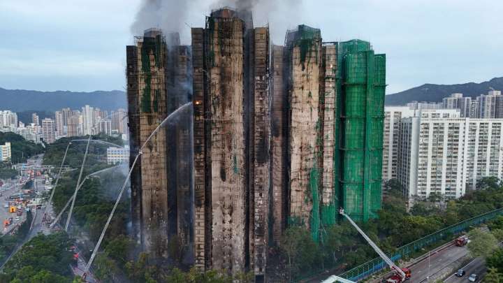 ¿Qué Causó el Incendio en Hong Kong? Esto se Sabe Sobre la Tragedia que Deja Casi 70 Muertos