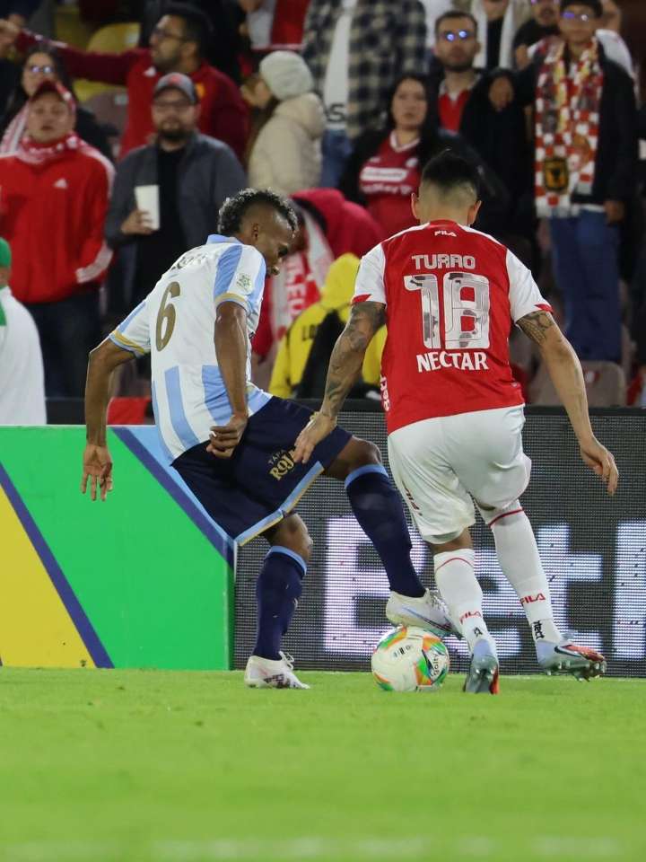 Con uno menos, Tolima logró un triunfo épico ante Santa Fe en Bogotá