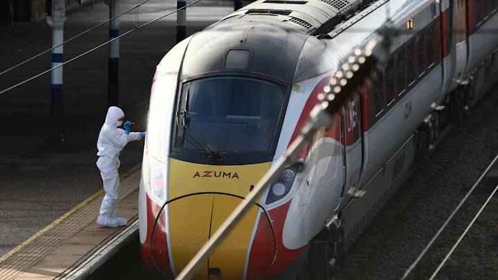 UK: 10 injured, nine in critical condition, in Cambridgeshire train stabbing; 2 arrested