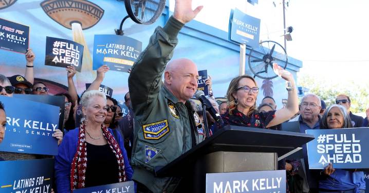 La ofensiva de Trump contra su nuevo enemigo: La investigación del Pentágono contra el héroe de guerra Mark Kelly