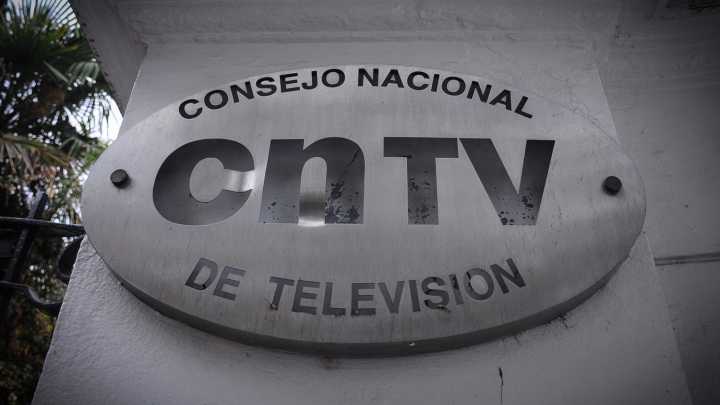 CNTV reconsidera veto a campaña contra violencia de género tras solicitud del Gobierno