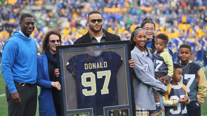 Aaron Donald’s ‘dream come true’ reaction to Pittsburgh Panthers honor