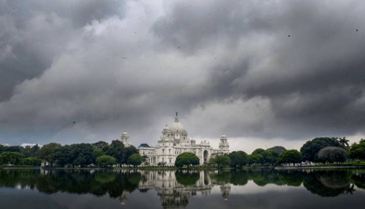 Cyclone Senyar: Met Office Predicts Delayed Arrival Of Winter In South Bengal