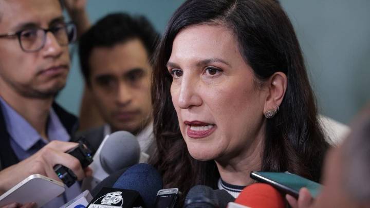 Delincuentes no pueden ser dueños de México: Kenia López Rabadán condena asesinato de Carlos Manzo