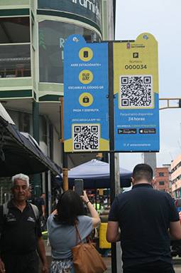 Comerciantes reportan bajas ventas en avenida Francisco García de Hevia