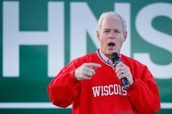 Republican says "we can't afford" $2,000 tariff checks